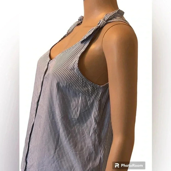 Levi’s Button Down Blue&White Pinstripe Tie Shoulder Women’s Top Size Medium - Picture 2 of 9